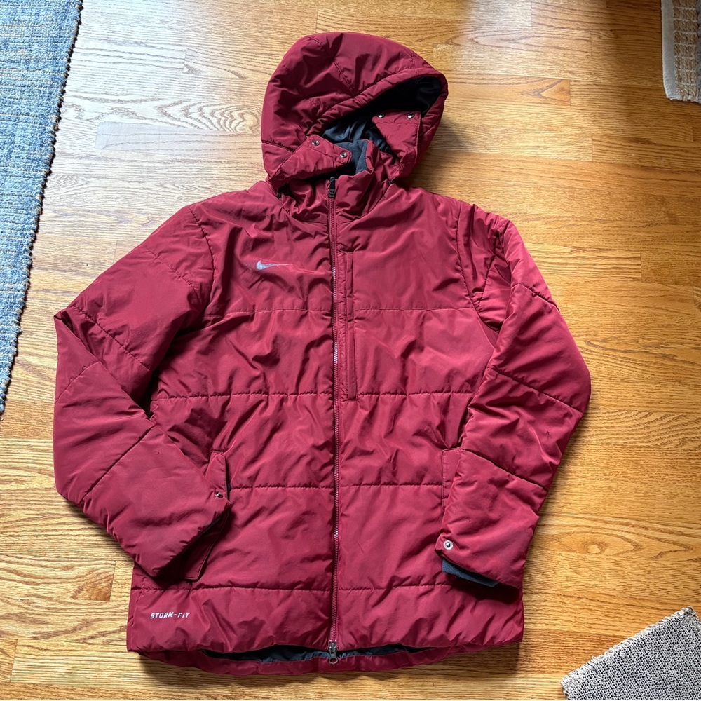 Men’s Nike Winter Coat L Large